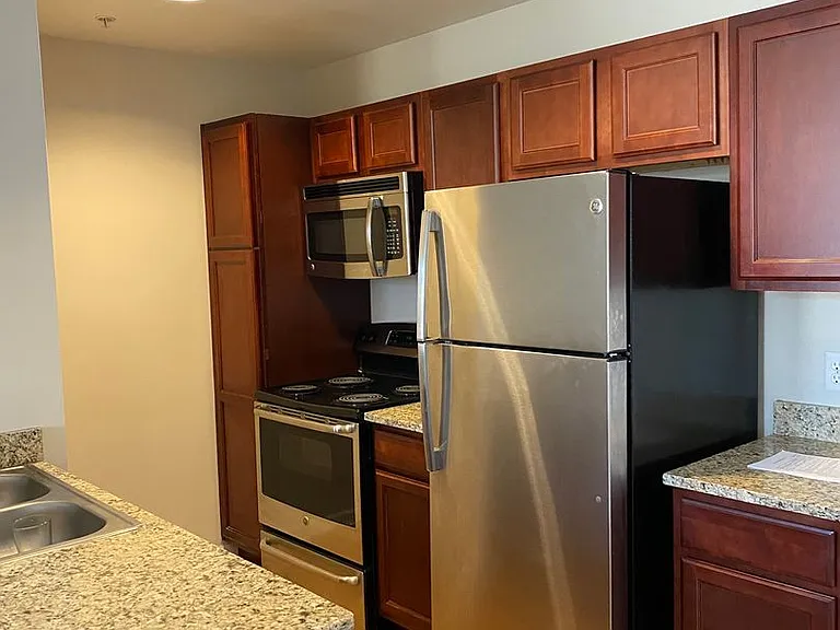 Savannah Lofts — Photo 16