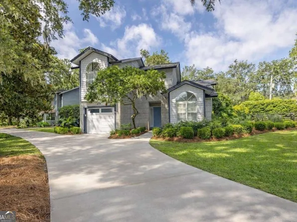 203 Grand Oaks Cir, Saint Simons Island, GA 31522