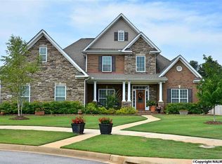 8400 Green Moss Ct, Owens Cross Roads, AL 35763