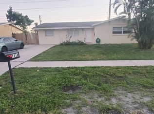 1416 W Hardee St, Lantana, FL 33462