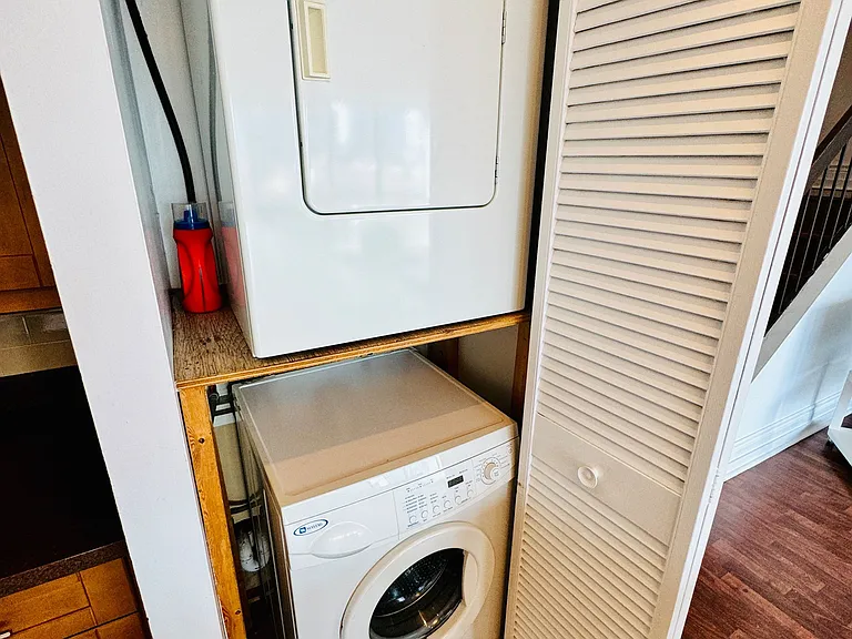 86 Gerrard St E #14F — Photo 17