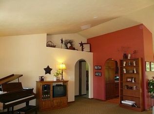 2182 W Melcorn Cir, De Pere, WI 54115
