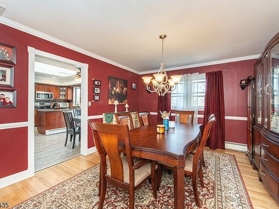 5th image of 33 Lawrence Rd