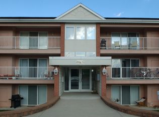 220 Independence Ln, Butler, PA 16001
