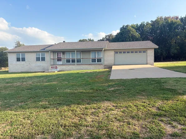 2701 Chapman Ave, Springdale, AR 72762