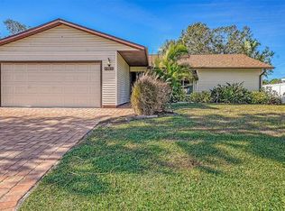 2161 Lakewood Dr, Nokomis, FL 34275