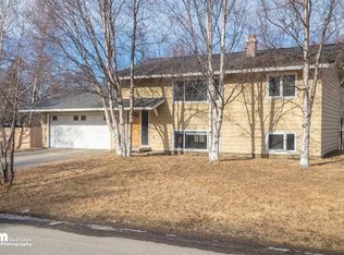 3561 Amber Bay Loop, Anchorage, AK 99515