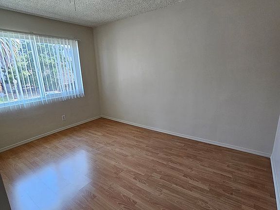 4th image of 339 N Howard St APT 05