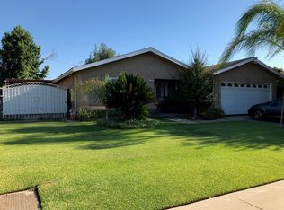 504 E Clark St, Madera, CA 93638