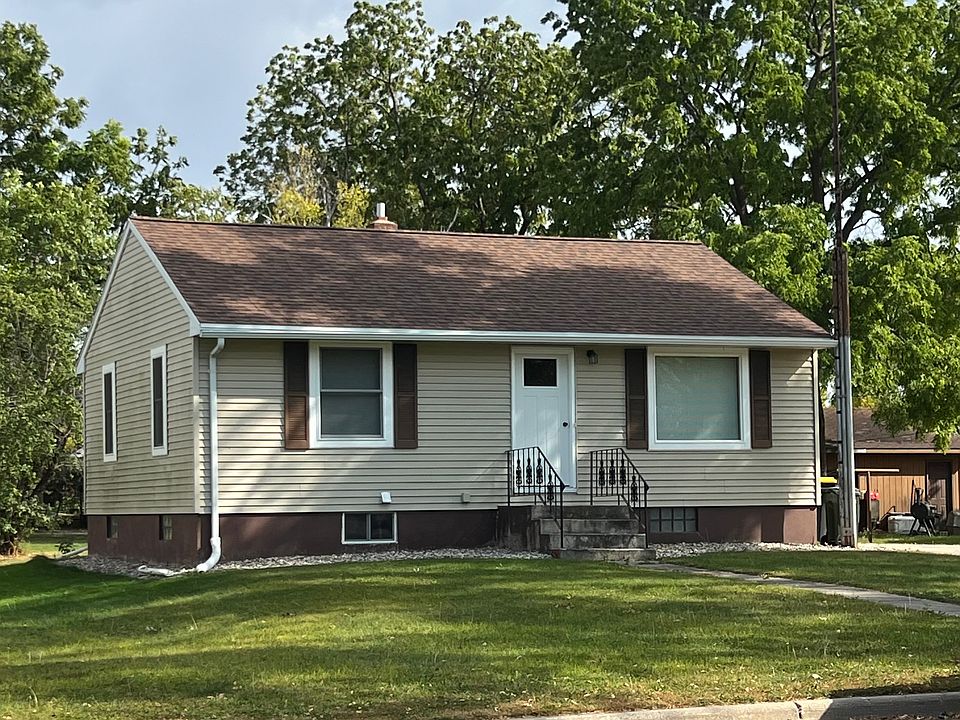 1st image of 609 S 8th St