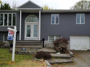 2682 Arthur Ln, Bellmore, NY 11710