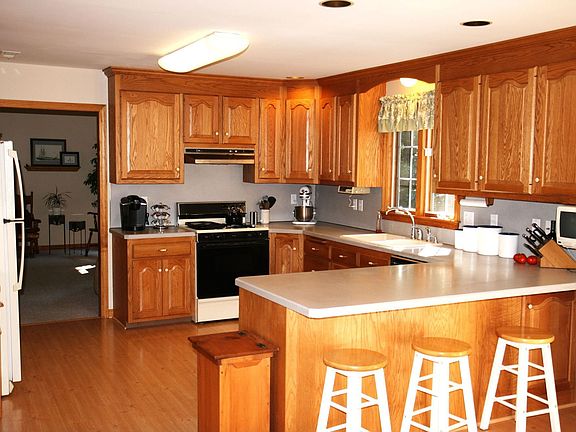Spacious Kitchen