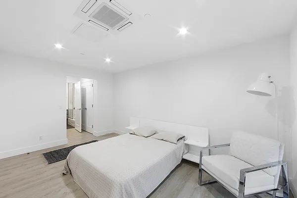 Rented by Nest Seekers International | media 15