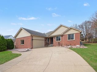 47985 Fox Chase Ct, Shelby Township, MI 48315
