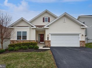 423 Valor Dr, Lititz, PA 17543