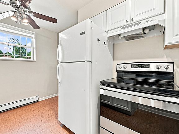 3rd image of 9240 W 49th Ave