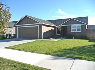 1613 E Truman Dr, Moses Lake, WA 98837