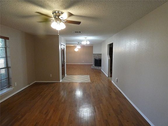 5th image of 2337 Briarbrook Ln