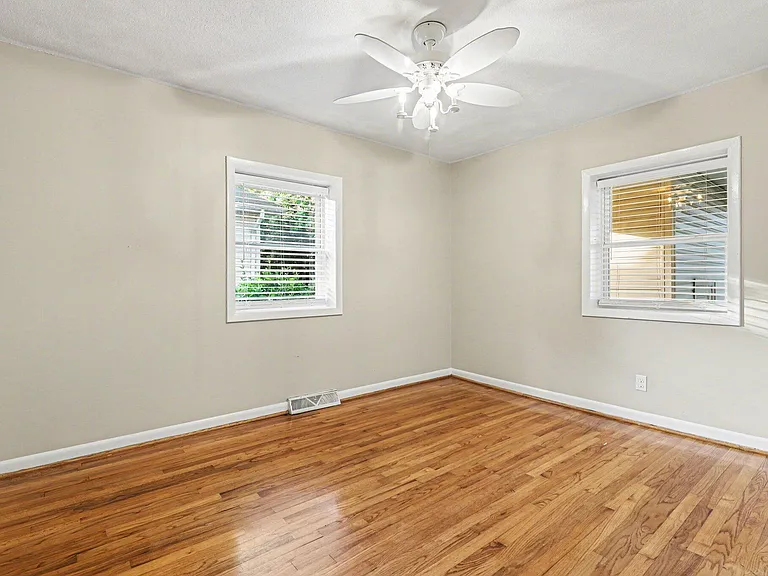534 N Fayetteville St — Photo 12