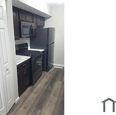 1224 Penn Ave #1 — Photo 3
