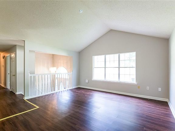 3rd image of 4233 Winding Trail Way