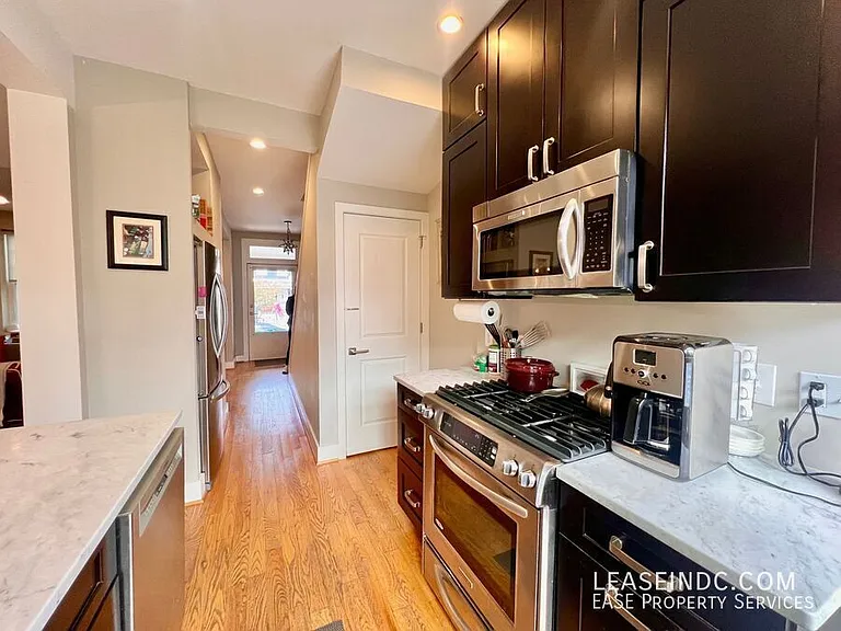 624 Lamont St NW — Photo 12