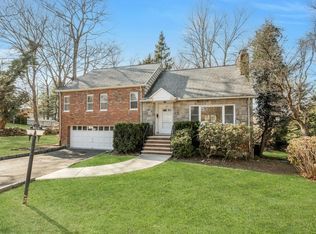 120 Inwood Rd, Scarsdale, NY 10583