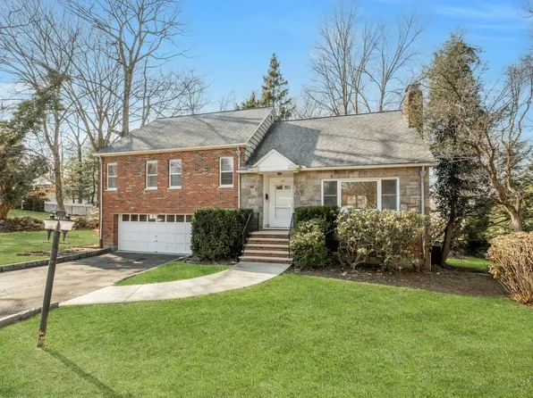 120 Inwood Road, Scarsdale, NY 10583