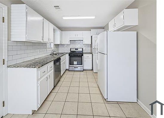 3rd image of 4102 Hawthorne Cir SE #B