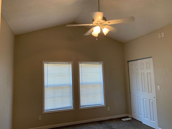 4th image of 1701 Edwardsville Rd APT A