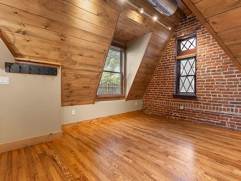 1128 N Grant St #301 — Photo 4