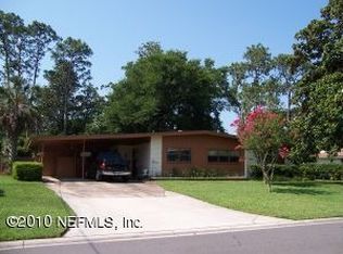 7062 N Holiday Rd, Jacksonville, FL 32216