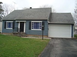 621 East Ave, Newark, NY 14513
