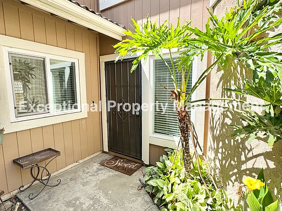 2nd image of 8419 Cedarwood Ln