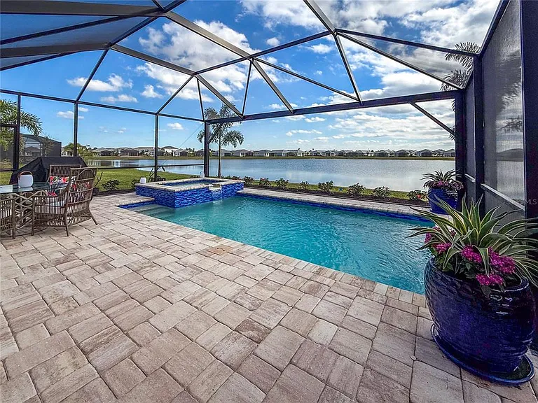 3263 Alba Cir — Photo 37