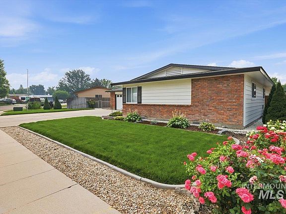 3rd image of 9663 W Gurdon Dr