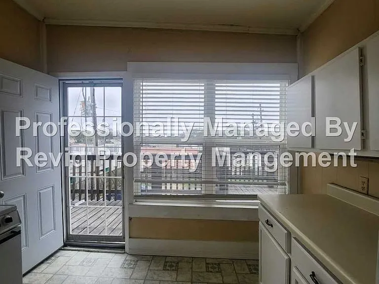 189 N Auburndale Pl #195-16 — Photo 37