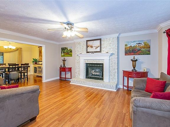 5th image of 1232 Summit Links Ct