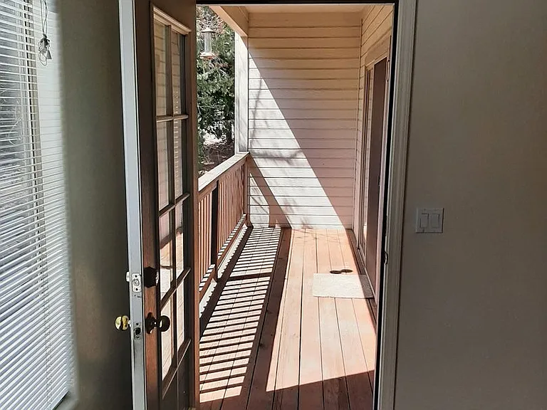4960 Summit Cir — Photo 24
