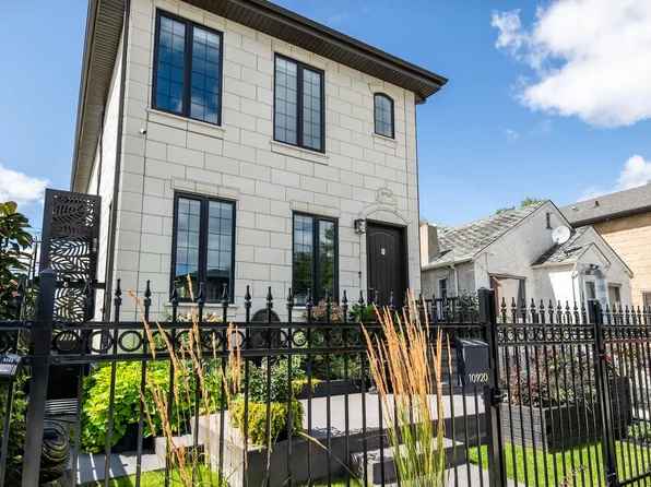 10920 96th St NW, Edmonton, AB T5H 2K3
