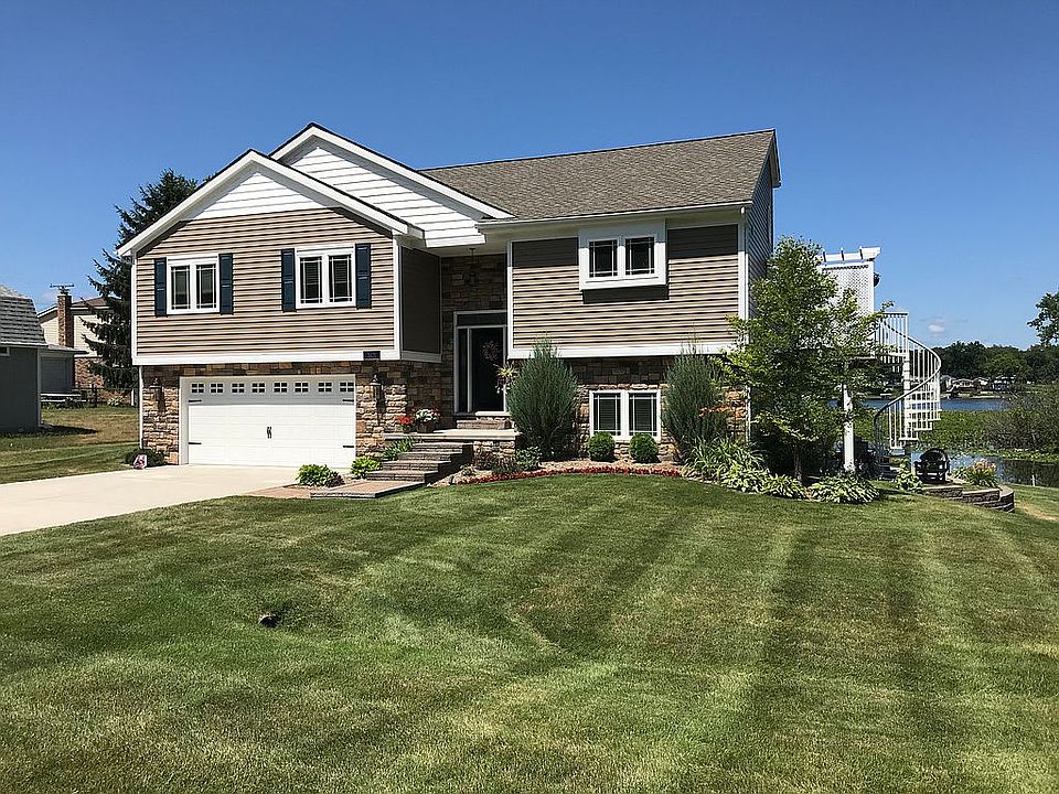 1st image of 3671 Dill Dr
