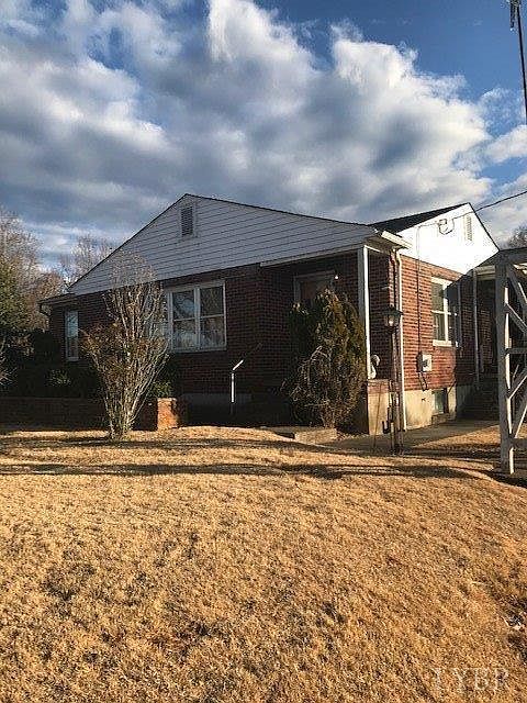 2nd image of 167 Sunset Dr