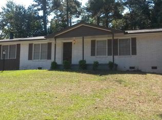 677 Dixon Rd, Jonesboro, GA 30238