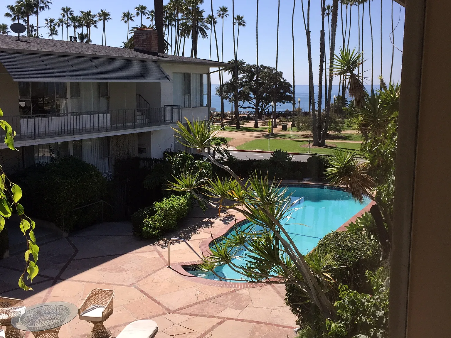 633 Ocean Ave — Photo 4