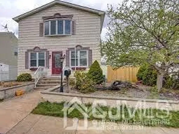 82 Hillside Ave, Woodbridge, NJ 07095