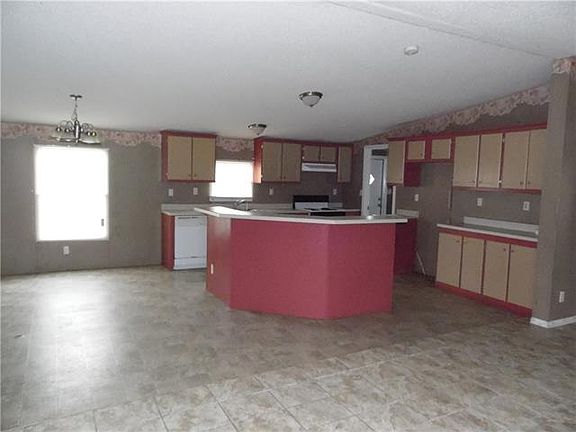 3rd image of 11376 County Road 4037