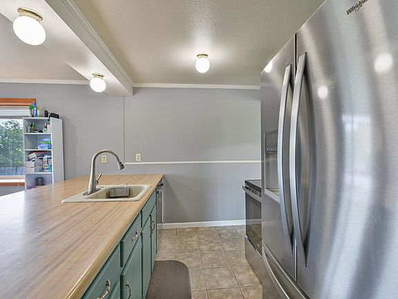 5th image of 5925 N Ridgeview Pl