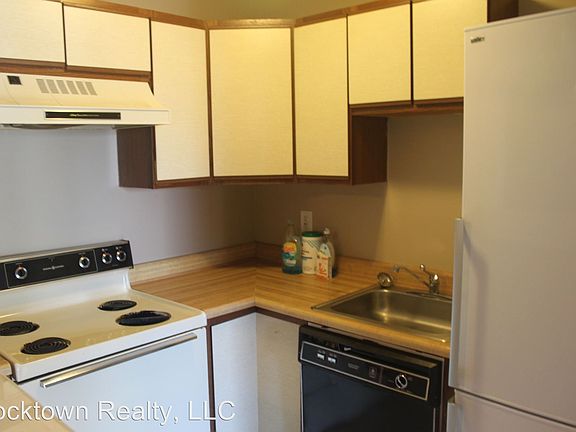 5th image of 1328 Bradley Dr