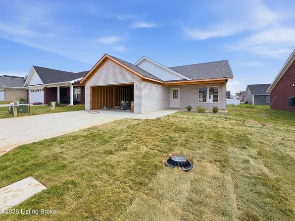 55 Paislynne Ct, Brandenburg, KY 40108