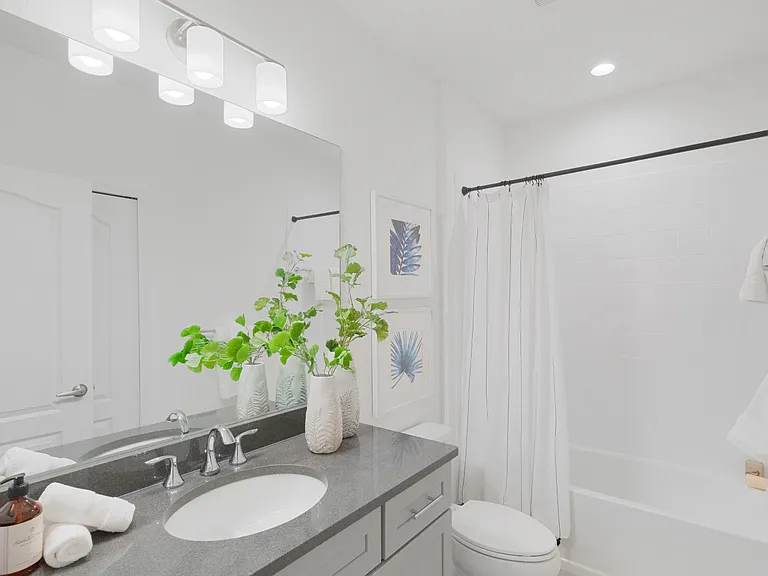 Fiore Townhomes — Photo 24